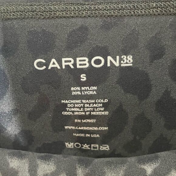Carbon 38 Chic Black Leopard Print Leggings Size Small - Picture 3 of 3